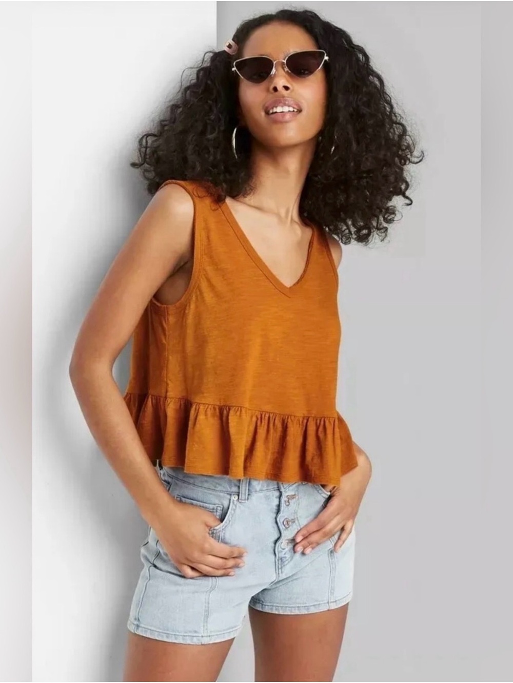Rust Ruffle double V-Neck cropped Tank Top medium - Picture 2 of 2